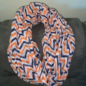 Gator Scarf